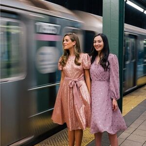 EUC Gal Meets Glam Beatrix Sequin Dress Size 0